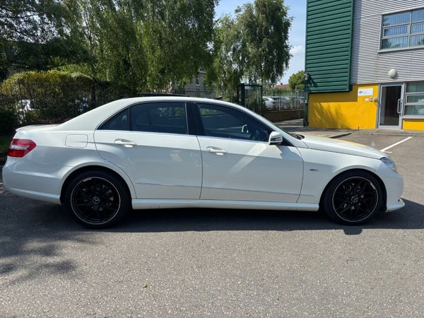 Mercedes-Benz E200 CDI AMG Line Auto 357792090