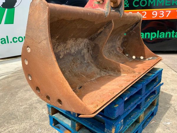 72" JCB GRADING BUCKET....65mm PINS........1196t 357808756