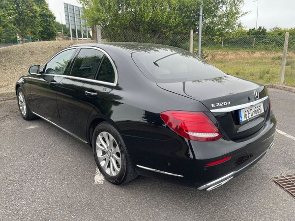 Mercedes-Benz E-Class 2016 357801711