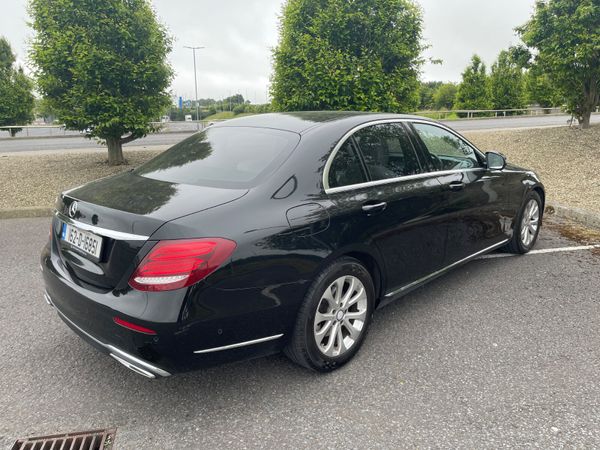 Mercedes-Benz E-Class 2016 357801712