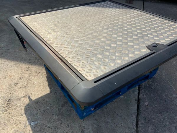 VW AMORAK TONNEAU LOAD  BED COVER....5192. 357816744