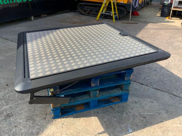 VW AMORAK TONNEAU LOAD  BED COVER....5192. 357816746