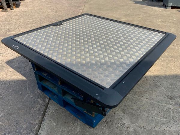 VW AMORAK TONNEAU LOAD  BED COVER....5192. 357816749