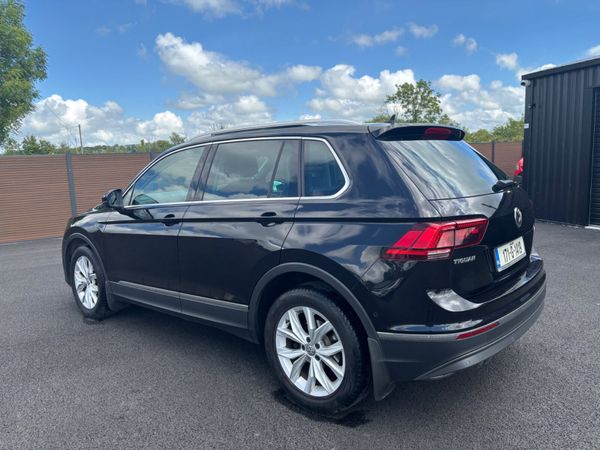 Volkswagen Tiguan 2017 Highline Pan Roof!! 357839368