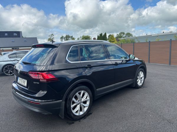 Volkswagen Tiguan 2017 Highline Pan Roof!! 357839401