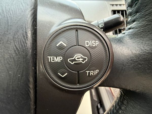 2014 Toyota Prius Plus/alpha1.8 Hybrid auto 7Seate 357868434