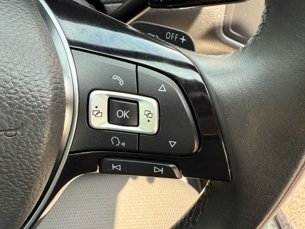 2014 Volkswagen GOLF  1.2 Automatic Petrol TSI 357868678