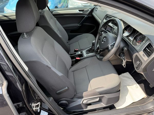 2014 Volkswagen GOLF  1.2 Automatic Petrol TSI 357868687