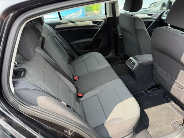 2014 Volkswagen GOLF  1.2 Automatic Petrol TSI 357868689