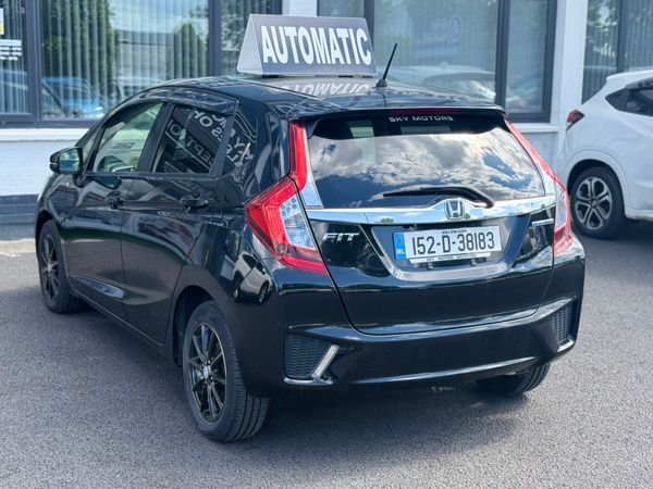 2015 Honda Jazz/Fit 1.5 Hybrid auto Top Specs 357868904