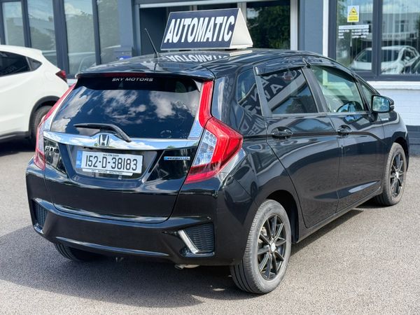 2015 Honda Jazz/Fit 1.5 Hybrid auto Top Specs 357868903