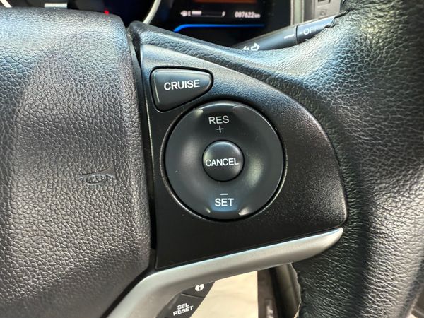 2015 Honda Jazz/Fit 1.5 Hybrid auto Top Specs 357868910