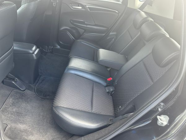 2015 Honda Jazz/Fit 1.5 Hybrid auto Top Specs 357868921