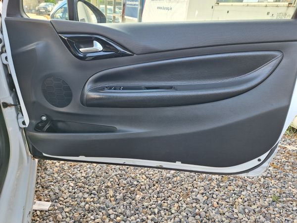 Citroen DS3 1.6L Petrol Manual 357860348