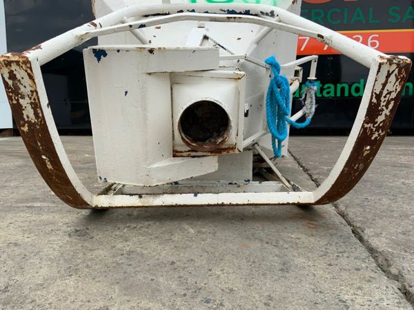 1000lts CONQUIP CONCRETE SKIP......1564k. 357885058