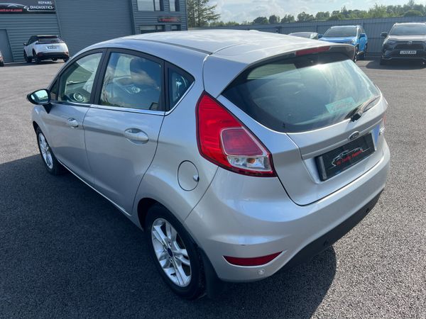 2015 (152) Ford Fiesta Zetec 1.25 Petrol 357883367