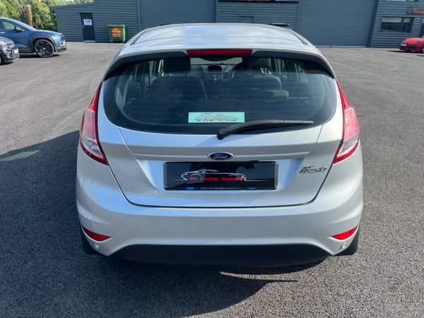 2015 (152) Ford Fiesta Zetec 1.25 Petrol 357883368