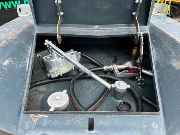 2018 FUEL PROOF 900 LITRES BOWSER....613T 357898236