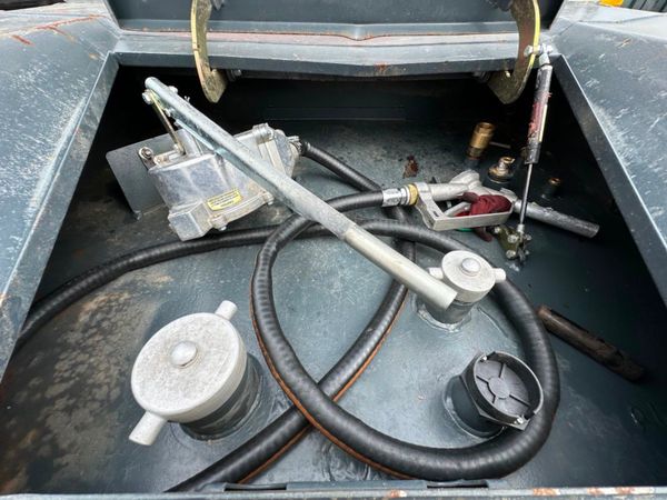 2018 FUEL PROOF 900 LITRES BOWSER....613T 357898237