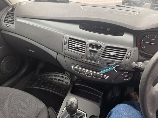 Renault Laguna 2009 357891286