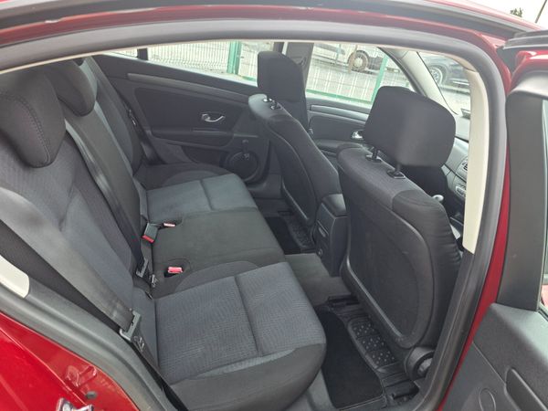 Renault Laguna 2009 357891289