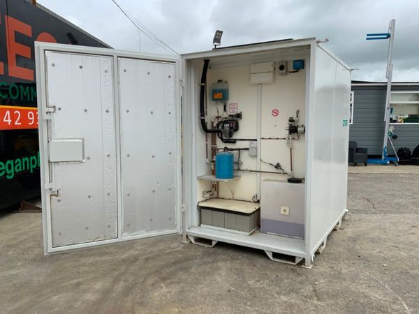 SELF CONTAINED PORTABLE TOILET CONTAINER...899. 357892329