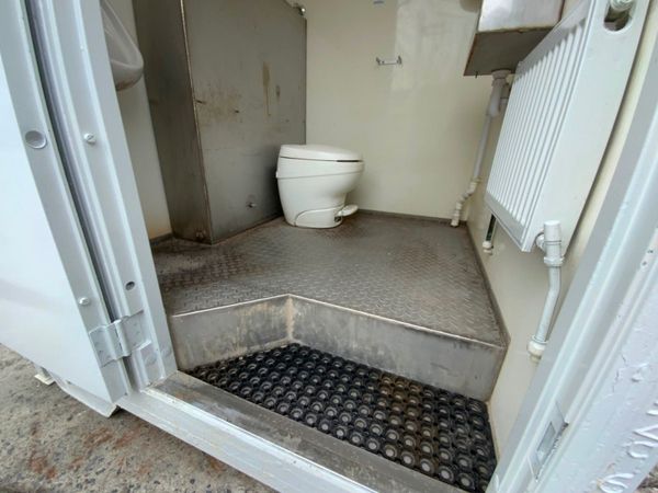 SELF CONTAINED PORTABLE TOILET CONTAINER...899. 357892334