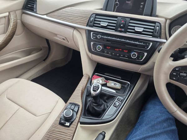 BMW 3-Series 2012 357892480