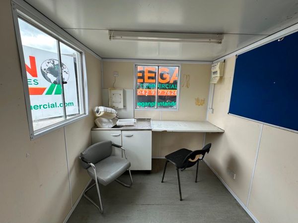 20 X 8 SITE OFFICE CONTAINER CABIN....655P 357909027