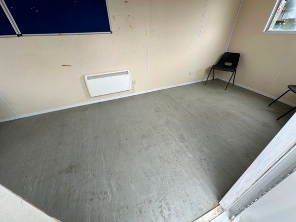 20 X 8 SITE OFFICE CONTAINER CABIN....655P 357909020