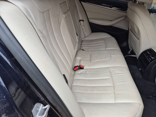 BMW 5-Series 2018 357909236