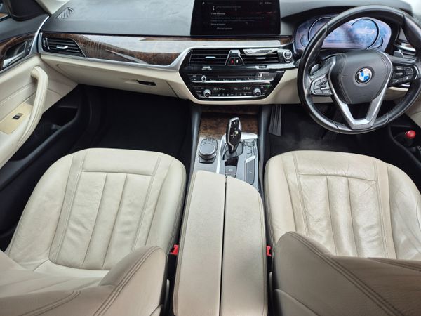 BMW 5-Series 2018 357909244