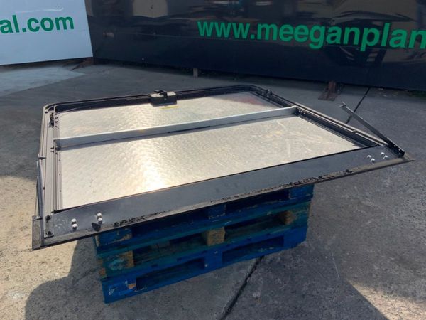 TOYOTA HILUX MOUNTAIN TOP LOAD COVER......441. 357902065