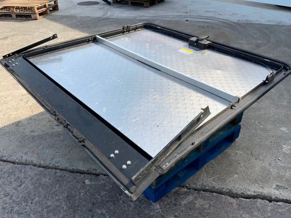 TOYOTA HILUX MOUNTAIN TOP LOAD COVER......441. 357902069