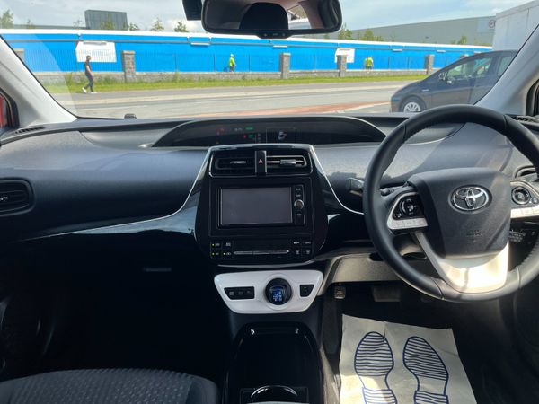 TOYOTA PRIUS 2018, 1.8 HYBRID AUTO LOW KMS 357916130