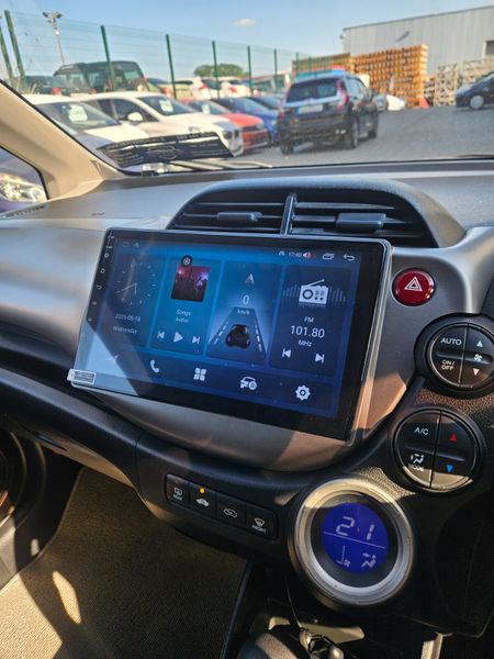 2012 Honda Fit Hybrid Automatic 357929103