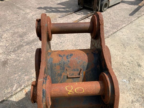 24" STRICKLAND BUCKET.....65mm PINS.........1284t. 357991638