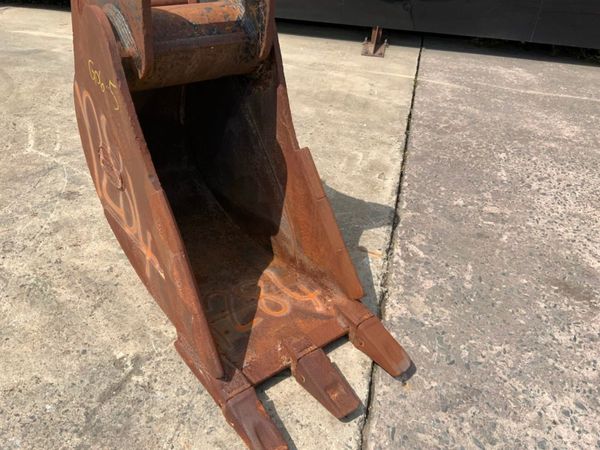 24" STRICKLAND BUCKET.....65mm PINS.........1284t. 357991641
