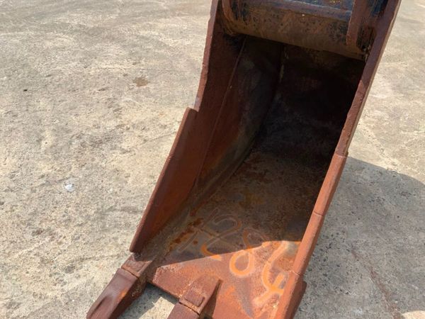 24" STRICKLAND BUCKET.....65mm PINS.........1284t. 357991642