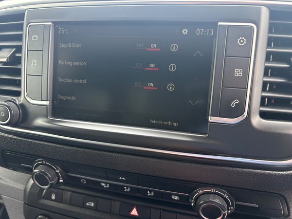 Vauxhall Vivaro 357993157