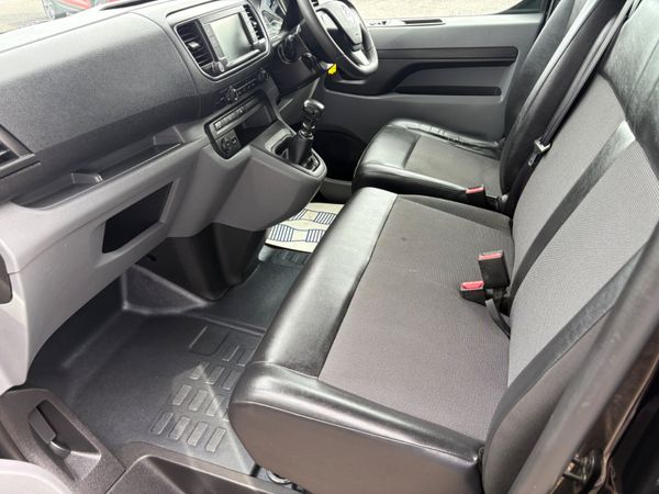 Vauxhall Vivaro 357993166