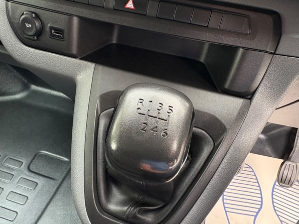 Vauxhall Vivaro 357993167