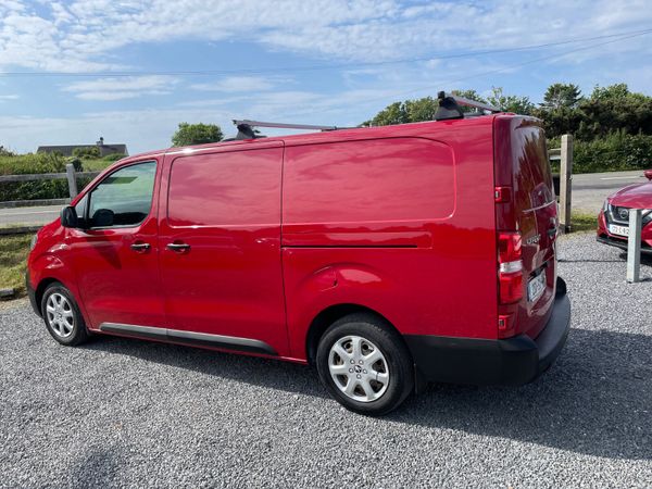 Peugeot Expert 2020 358018610