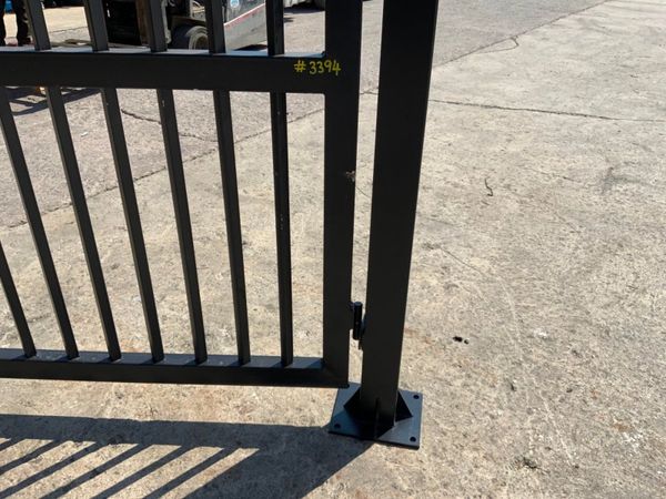 UNUSED 4.0mts ENTRANCE GATES & POSTS...3394. 358013074