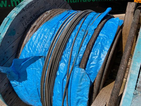 28mm WIRE ROPE.......410mts LONG.......4052 358021274