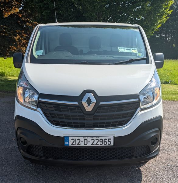 RENAULT TRAFIC  NEW DOE  06/26 358034243