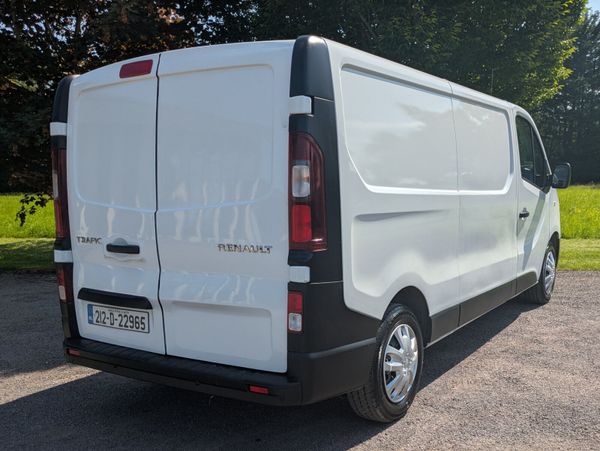 RENAULT TRAFIC  NEW DOE  06/26 358034477