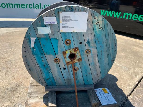 581mts x 28mm WOVEN WIRE ROPE........3960. 358036988