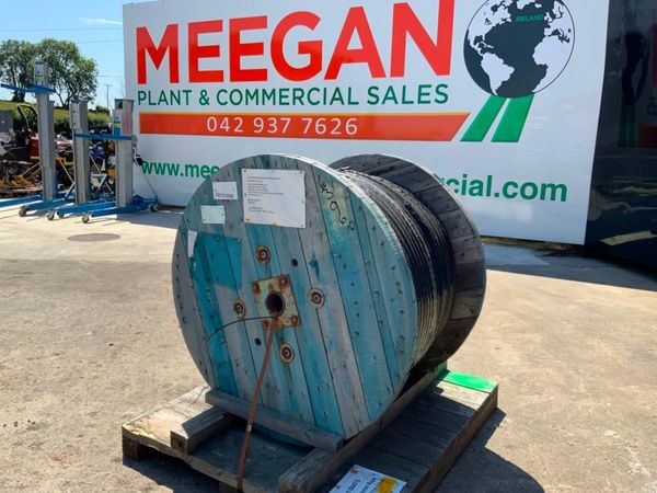 581mts x 28mm WOVEN WIRE ROPE........3960. 358036989