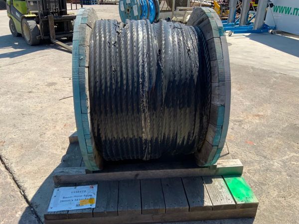 581mts x 28mm WOVEN WIRE ROPE........3960. 358036981